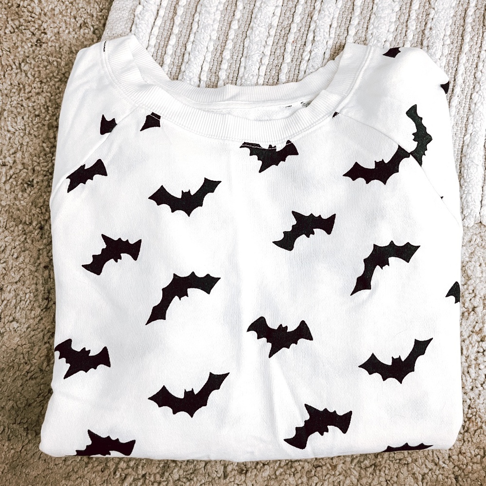 Halloween Bat Crewneck Sweater- Only Worn Once- Size XL